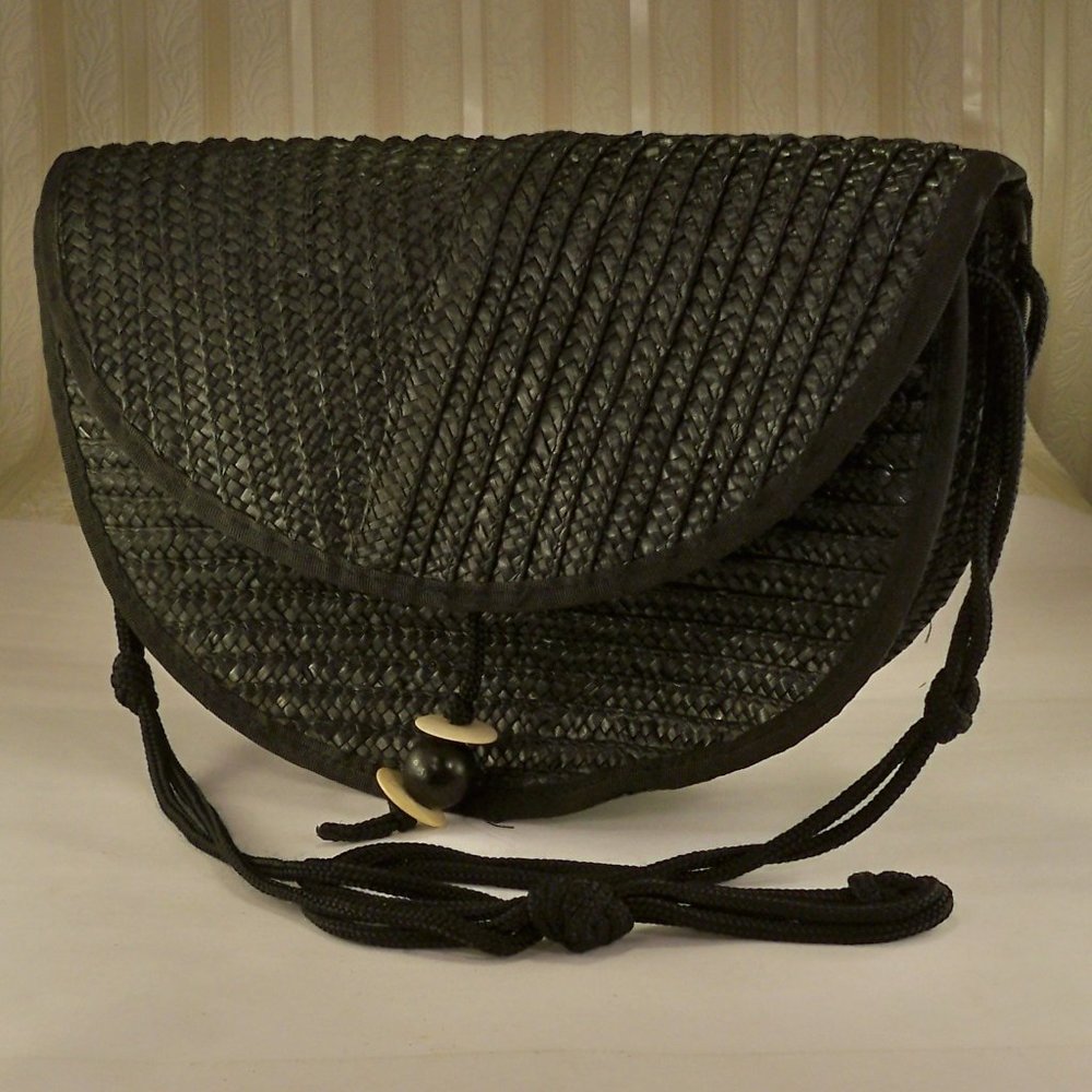 Genie Black Woven Bag
